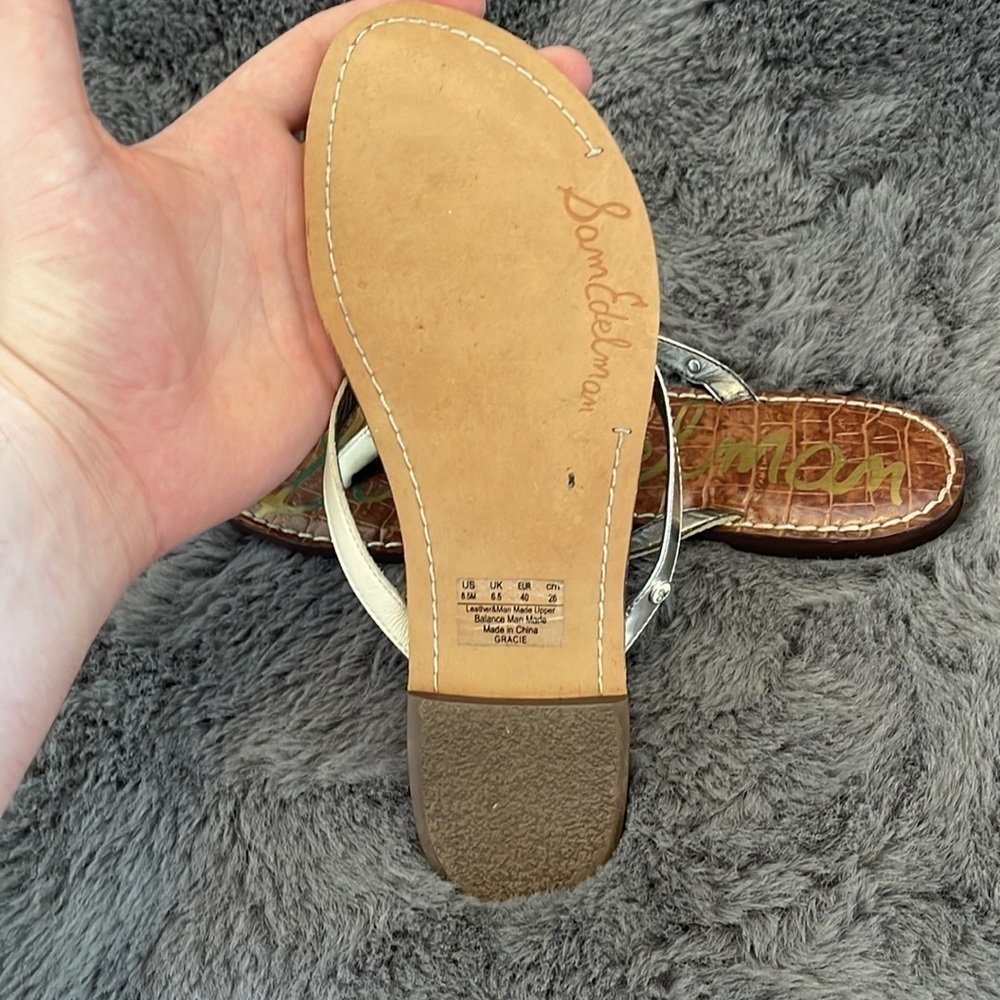 𝅺SAM Edelman Sandals - Picture 3 of 4